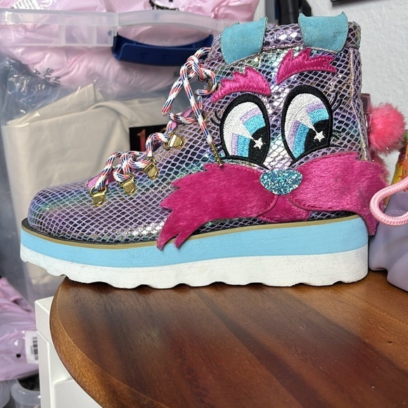 Irregular choice random single sneaker lot. Not pairs. - Picture 5 of 13